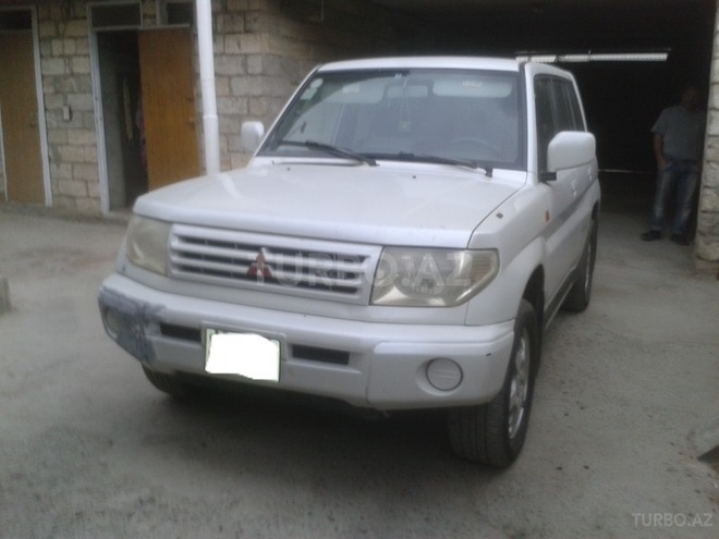 Mitsubishi Pajero io 1999, 130,000 km - 1.8 l - Bakı