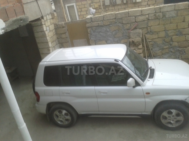 Mitsubishi Pajero io 1999, 130,000 km - 1.8 l - Bakı