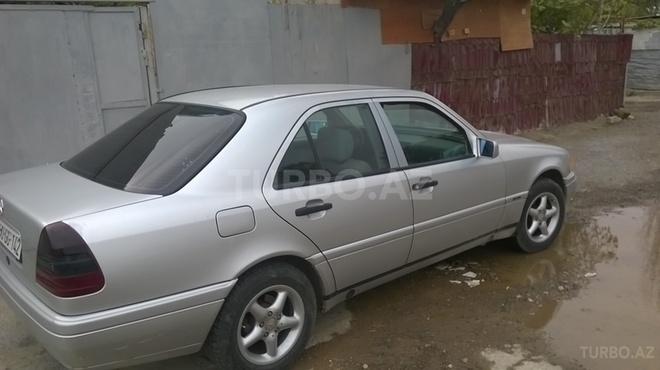 Mercedes C 180 1995, 138,000 km - 1.8 л - Bakı