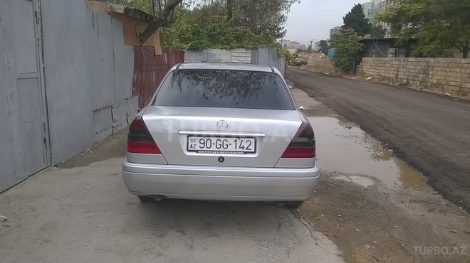 Mercedes C 180 1995, 138,000 km - 1.8 л - Bakı