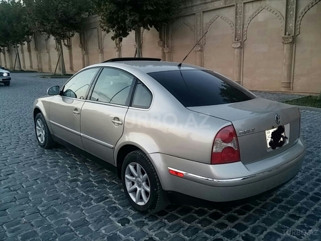 Volkswagen Passat 2004, 114,000 km - 1.8 л - Bakı