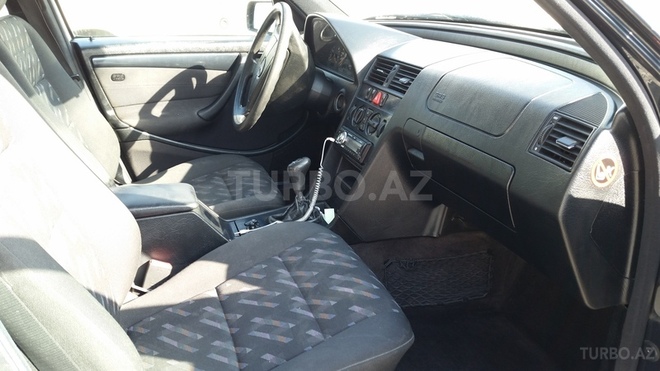 Mercedes C 180 1999, 230,000 km - 1.8 л - Şəki