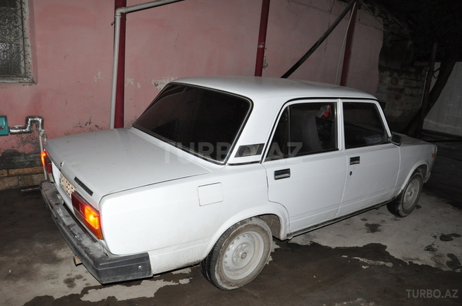 LADA (VAZ) 2107 2004, 145,000 km - 1.6 л - Ucar