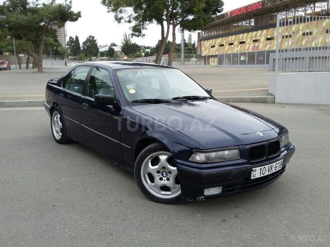 BMW 325 1992, 236,000 km - 2.5 l - Bakı