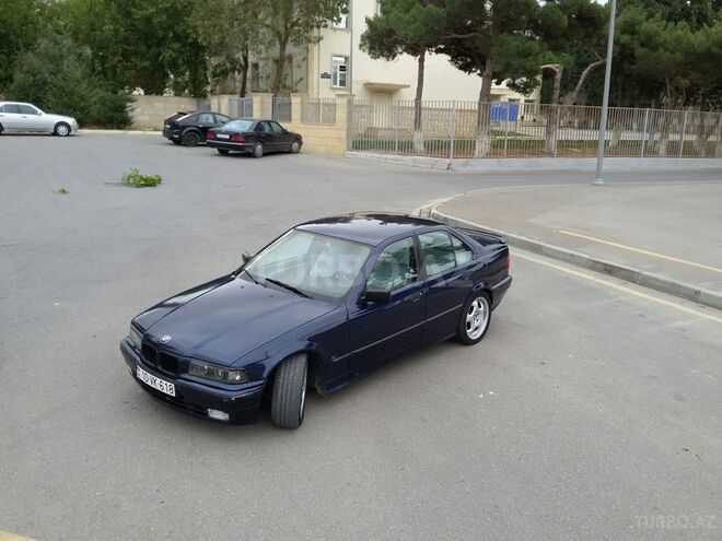 BMW 325 1992, 236,000 km - 2.5 l - Bakı