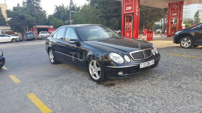 Mercedes E 320 2002, 180,000 km - 3.2 л - Bakı