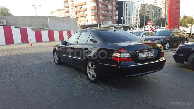 Mercedes E 320 2002, 180,000 km - 3.2 л - Bakı