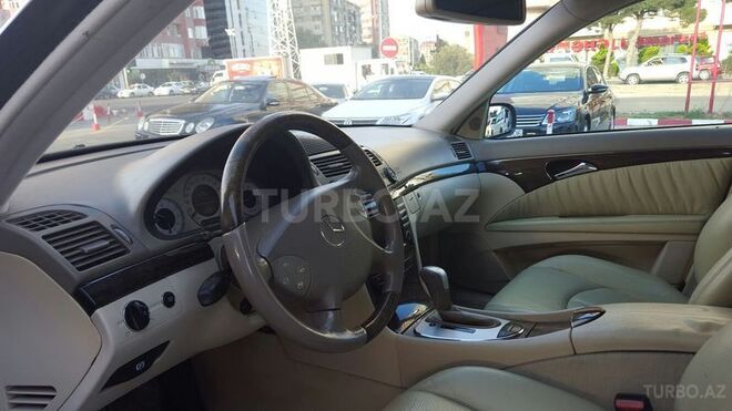 Mercedes E 320 2002, 180,000 km - 3.2 л - Bakı