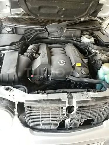 Mercedes E 240 2001, 136,000 km - 2.4 l - Zərdab
