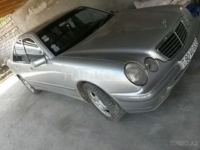 Mercedes E 240 2001, 136,000 km - 2.4 l - Zərdab