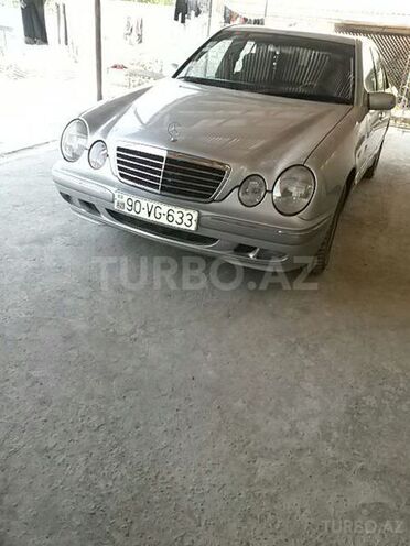 Mercedes E 240 2001, 136,000 km - 2.4 l - Zərdab