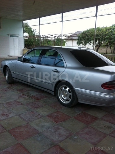 Mercedes E 240 1999, 195,000 km - 2.4 l - Sabirabad