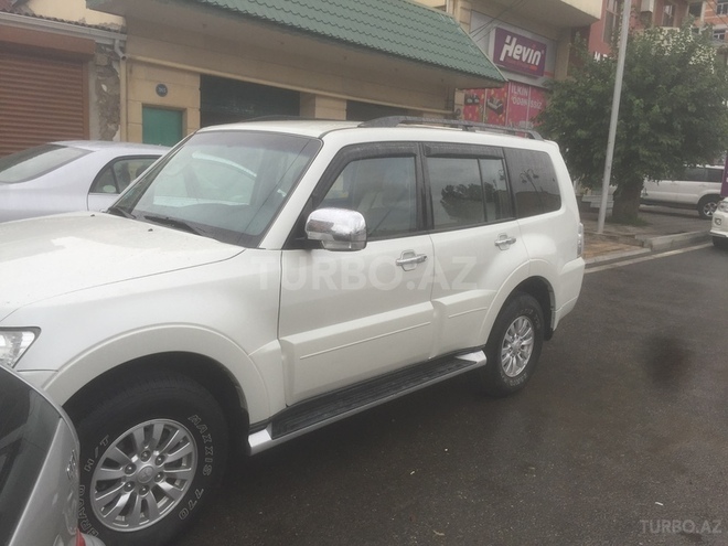 Mitsubishi Pajero 2011, 89,653 km - 3.5 l - Bakı
