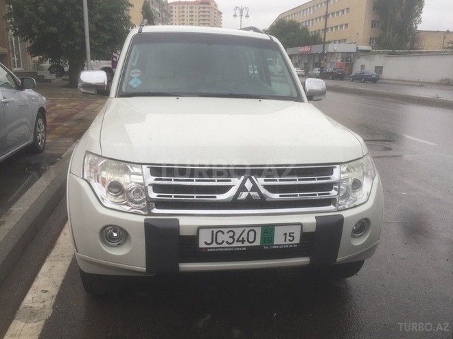 Mitsubishi Pajero 2011, 89,653 km - 3.5 l - Bakı