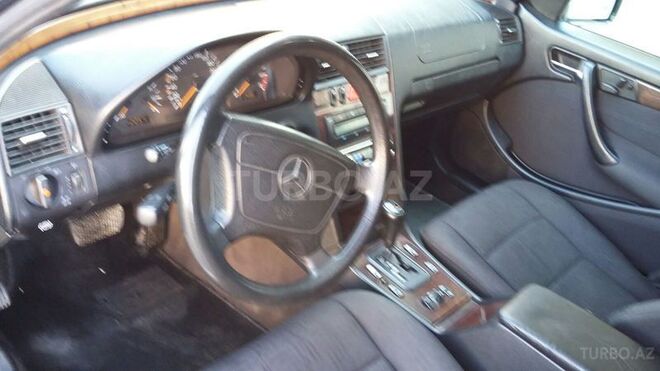 Mercedes C 240 1997, 123,000 km - 2.4 l - Sumqayıt