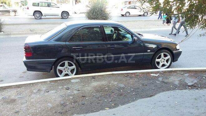 Mercedes C 240 1997, 123,000 km - 2.4 l - Sumqayıt