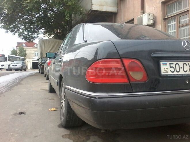 Mercedes E 280 1997, 289,000 km - 2.8 l - Bakı
