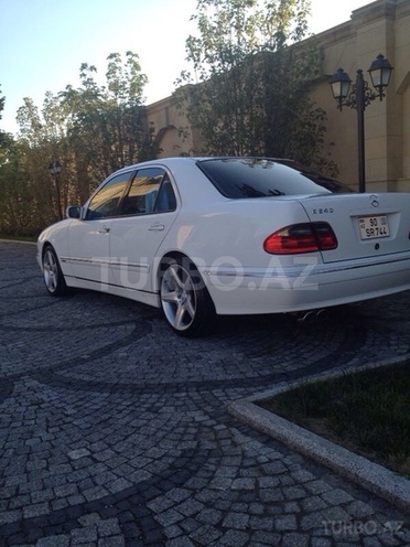 Mercedes E 240 2001, 150,000 km - 0.3 л - Bakı