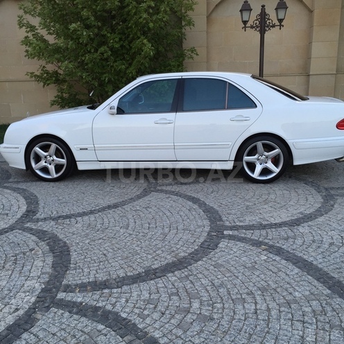 Mercedes E 240 2001, 150,000 km - 0.3 л - Bakı