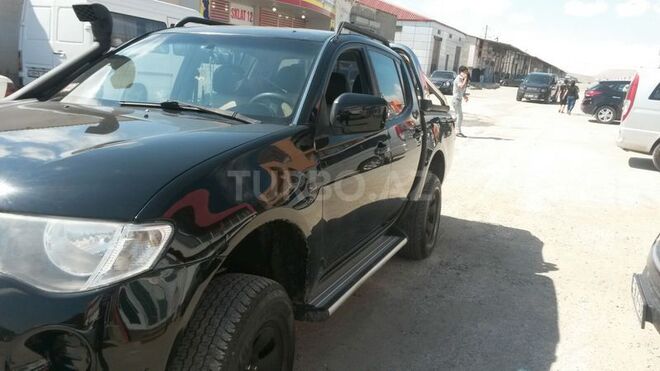 Mitsubishi L200 2008, 16,400 km - 2.5 l - Bakı