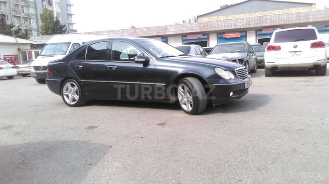 Mercedes C 220 2002, 187,452 km - 2.2 l - Bakı