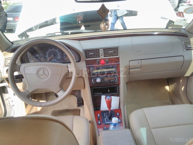 Mercedes C 230 1997, 162,330 km - 2.3 l - Bakı
