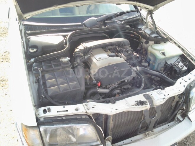 Mercedes C 230 1997, 162,330 km - 2.3 l - Bakı