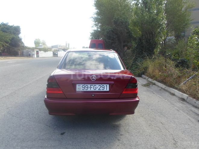 Mercedes C 180 1999, 262,123 km - 1.8 l - Bakı