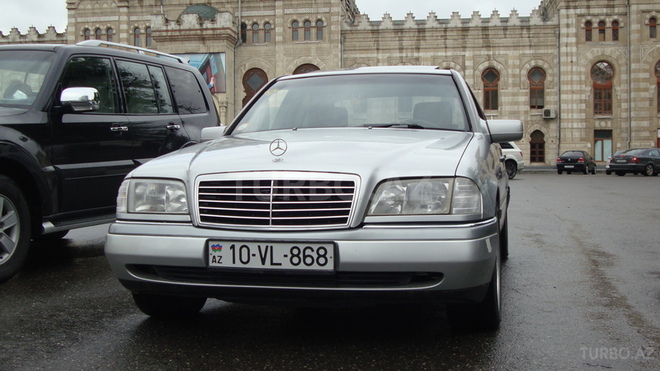 Mercedes C 180 1997, 210,000 km - 1.8 л - Bakı