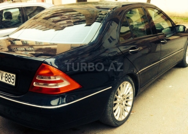 Mercedes C 240 2000, 285,000 km - 2.4 л - Bakı
