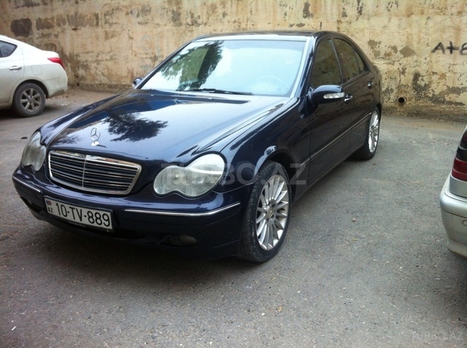 Mercedes C 240 2000, 285,000 km - 2.4 л - Bakı