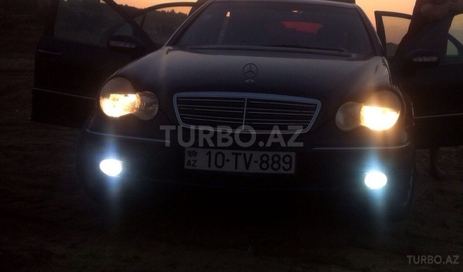Mercedes C 240 2000, 285,000 km - 2.4 л - Bakı