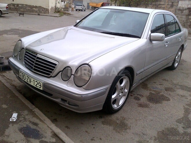 Mercedes E 240 2000, 240,000 km - 2.4 l - Bakı