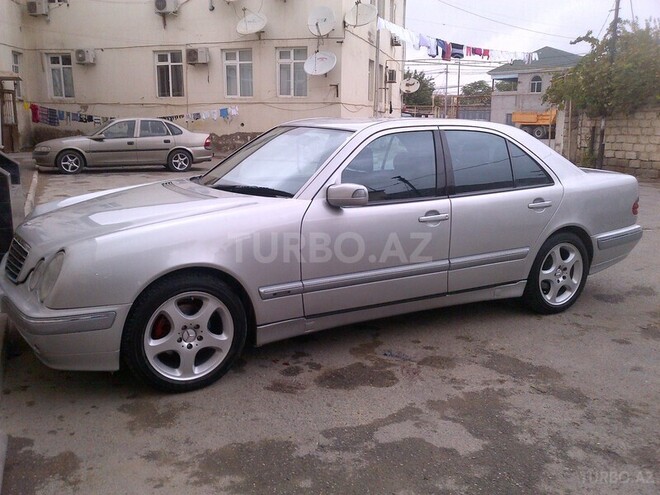 Mercedes E 240 2000, 240,000 km - 2.4 l - Bakı