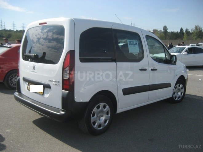 Peugeot Partner 2013, 25,700 km - 1.6 л - Bakı