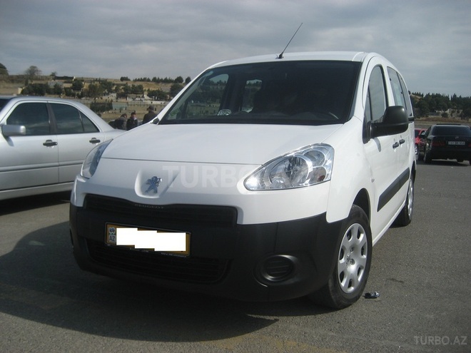 Peugeot Partner 2013, 25,700 km - 1.6 л - Bakı