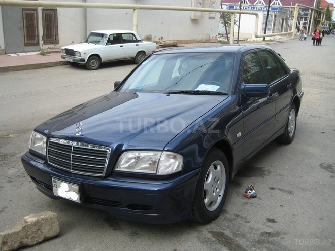 Mercedes C 200 2000, 110,000 km - 0.2 l - Bakı
