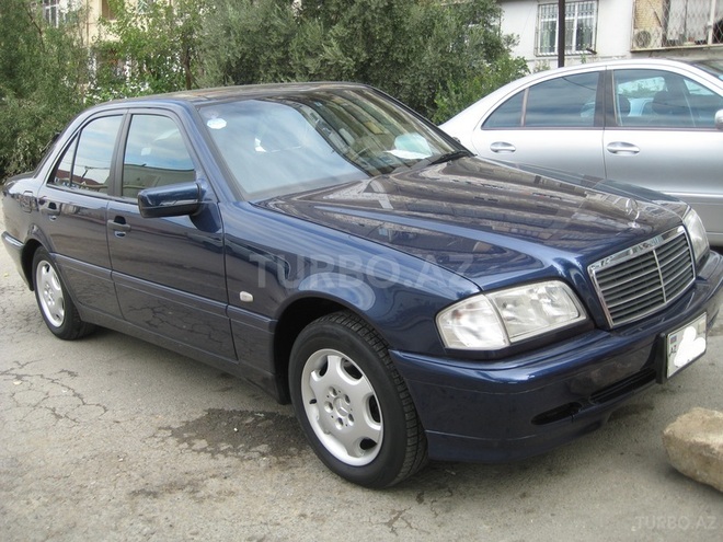 Mercedes C 200 2000, 110,000 km - 0.2 l - Bakı