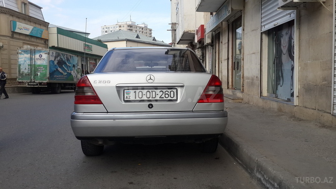 Mercedes C 200 1995, 277,000 km - 2.0 л - Bakı