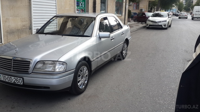 Mercedes C 200 1995, 277,000 km - 2.0 л - Bakı