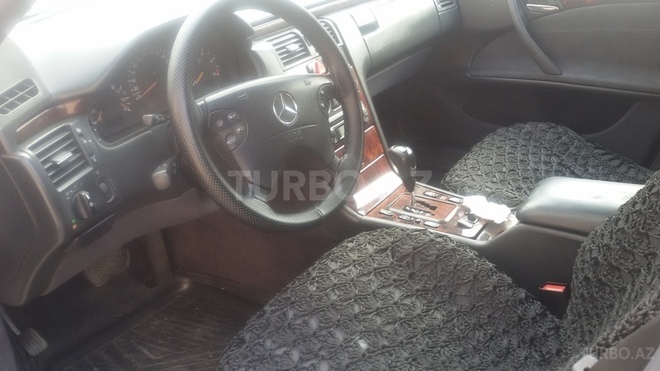 Mercedes E 220 2001, 365,000 km - 2.2 l - Bakı