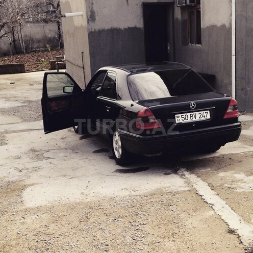 Mercedes C 180 1996, 270,000 km - 1.8 l - Bakı