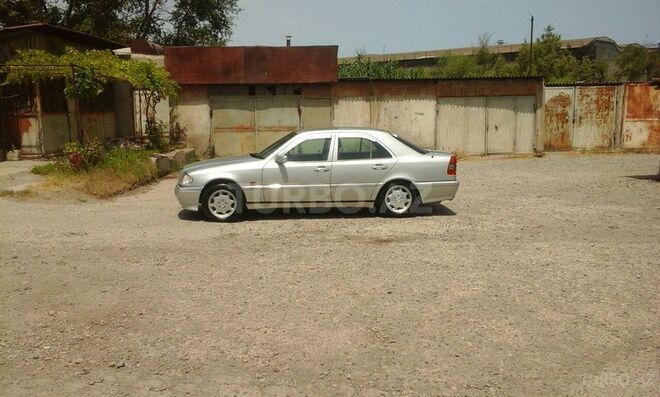 Mercedes C 180 1993, 230,000 km - 1.8 л - Sumqayıt