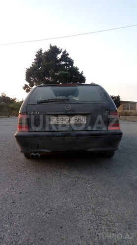 Mercedes C 220 2000, 177,700 km - 2.2 л - Bakı