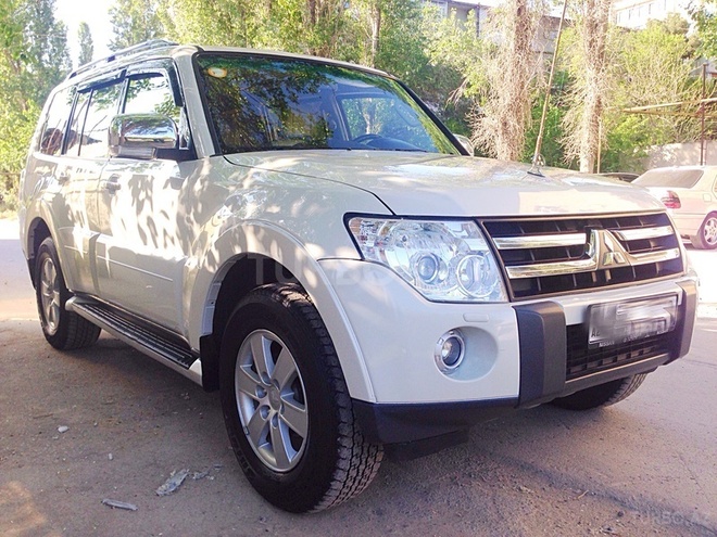 Mitsubishi Pajero 2008, 115,000 km - 3.0 л - Bakı