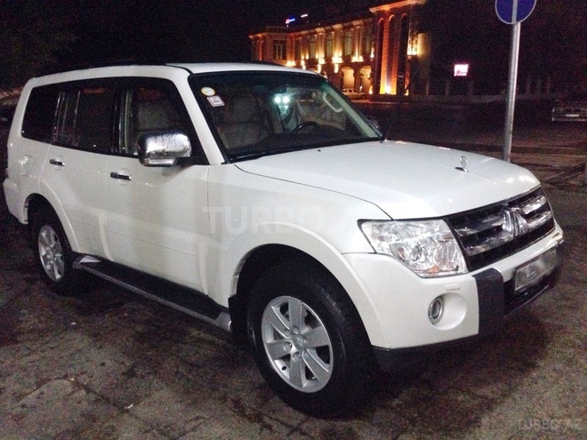 Mitsubishi Pajero 2008, 115,000 km - 3.0 л - Bakı