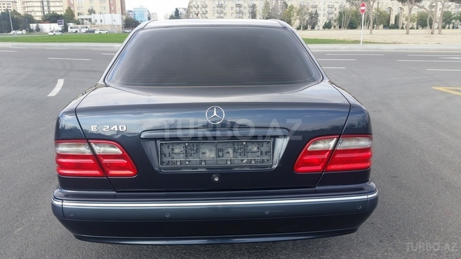 Mercedes E 240 2000, 161,000 km - 2.4 л - Bakı