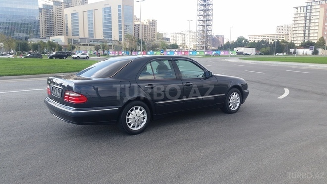 Mercedes E 240 2000, 161,000 km - 2.4 л - Bakı