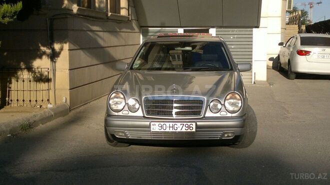 Mercedes E 240 1998, 195,074 km - 2.4 l - Bakı