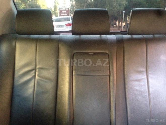 Mercedes E 240 1998, 195,074 km - 2.4 l - Bakı